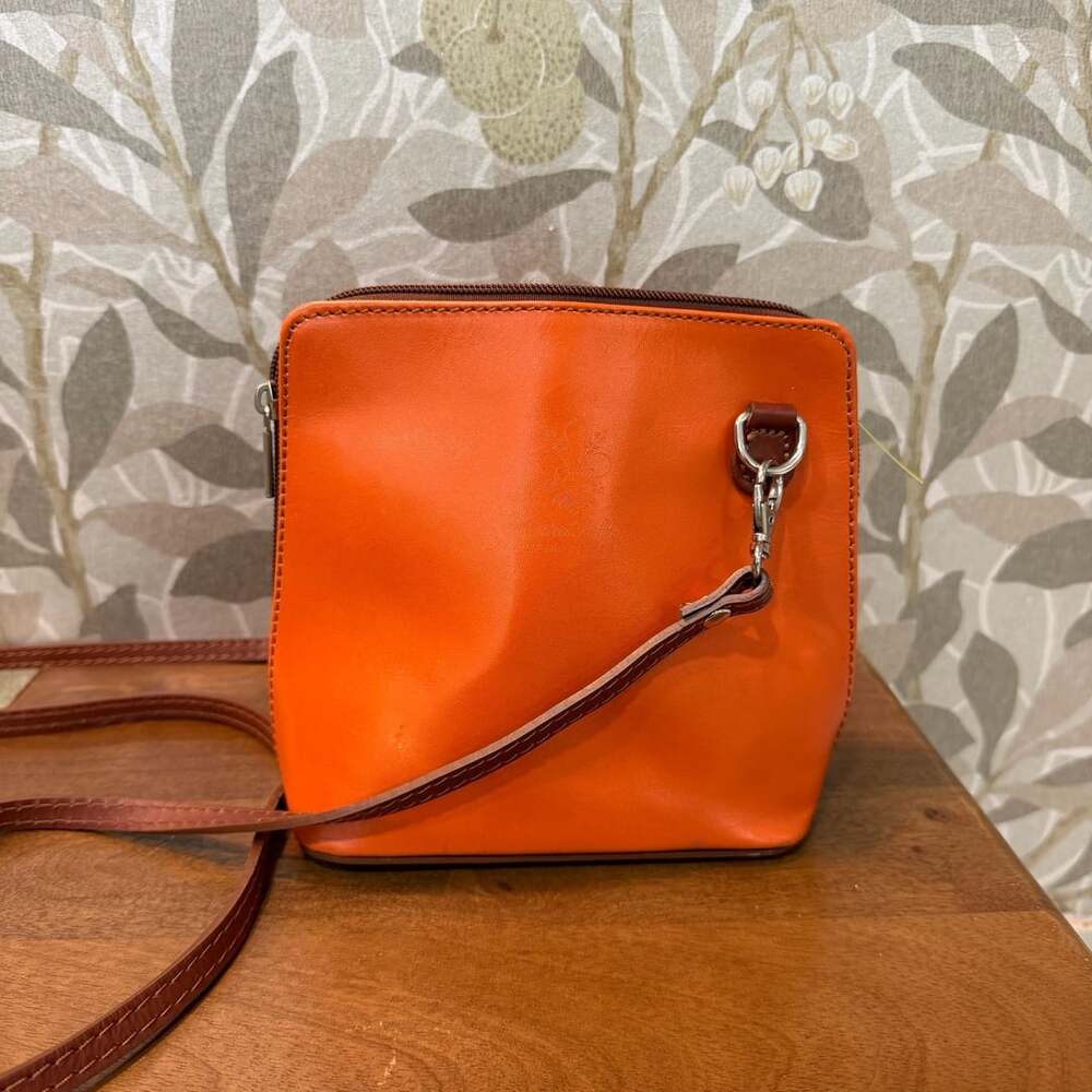 Vera Pelle Italian Leather Crossbody Bag Orange